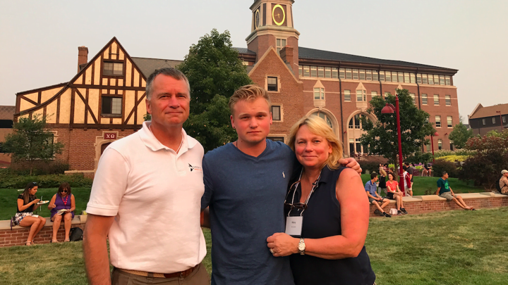 Jonathon Winnefeld (middle) and his parents