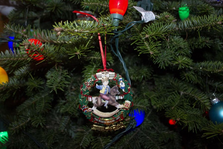 White House ornament from 2003