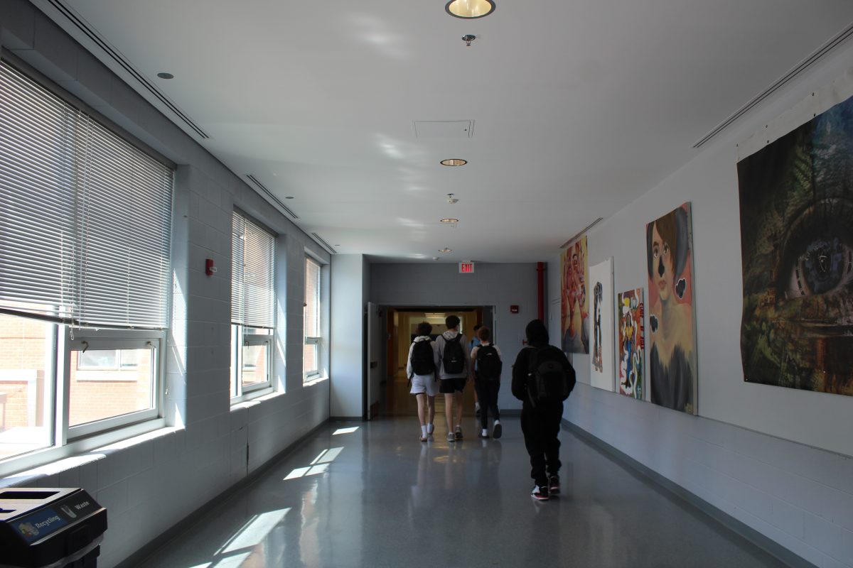 Yorktown students walking in the hallway