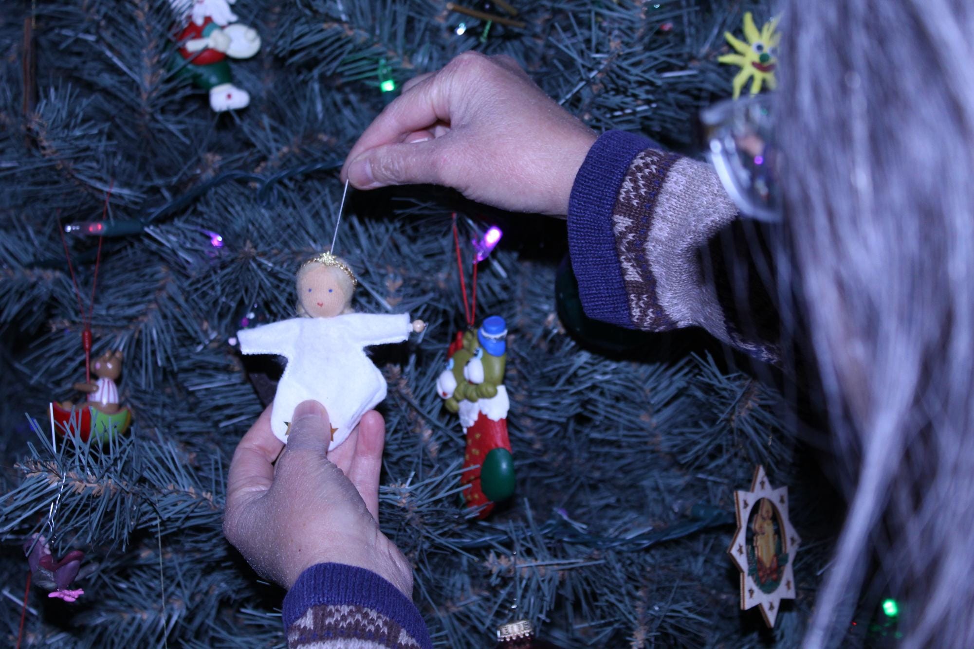 Hanging an ornament